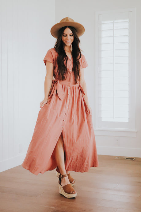 Button up dress in rose