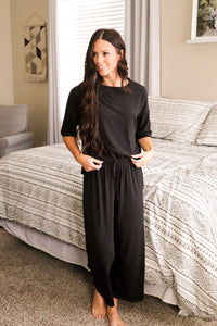 Roxie set in black