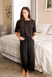 Roxie set in black