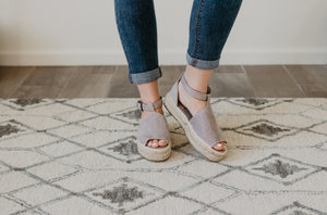 FINAL SALE Isabella Platform Sandals in Stone