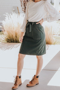 Debbie skirt in Hunter Green