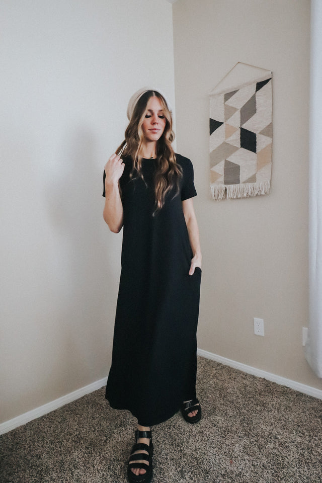 Easy going dress in black